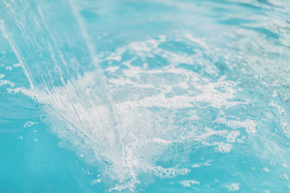 Wasserfall im Pool