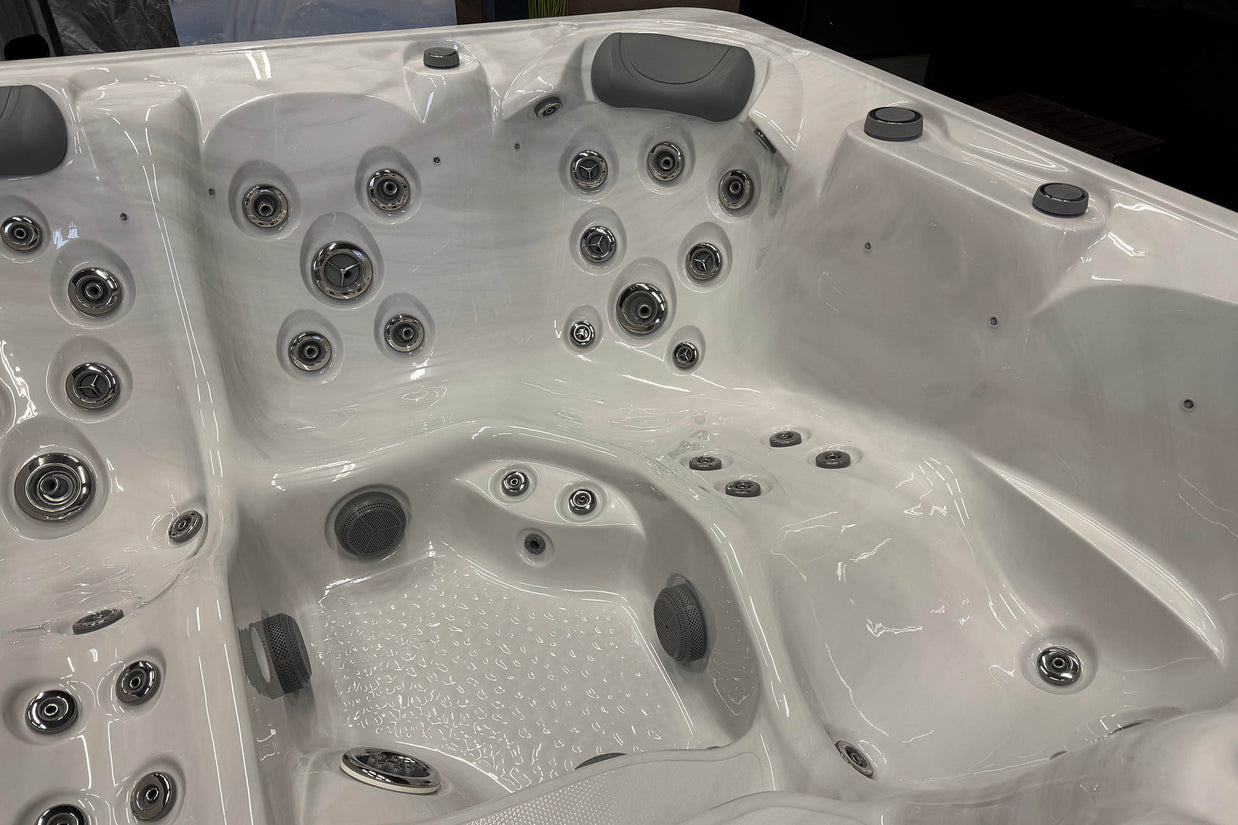Whirlpool St Tropez innen