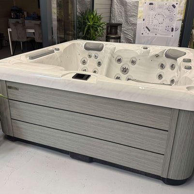 Whirlpool in beige