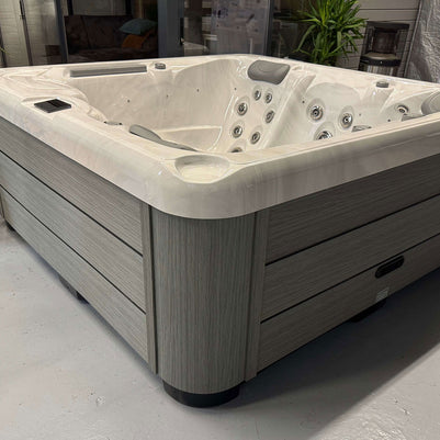 Verkleidung in Holzoptik