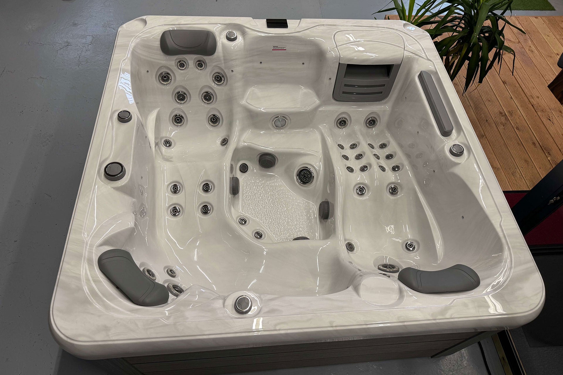 Premium Whirlpool